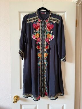 Johnny Was Black Embroidered Floral Long Sleeve Midi Dress